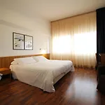 Majesty 4* Бари