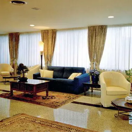 Majesty Otel 4*