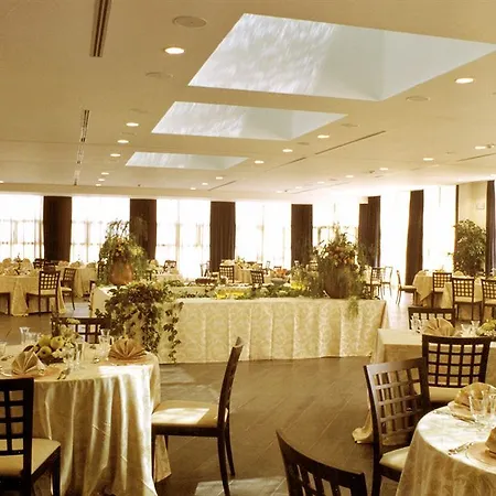 Majesty 4* 바리